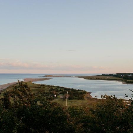 潮水住宿加早餐旅馆 Portneuf Sur Mer 外观 照片